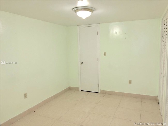 Building Photo - 11209 SW 1st St  3 Sweetwater FL 33174