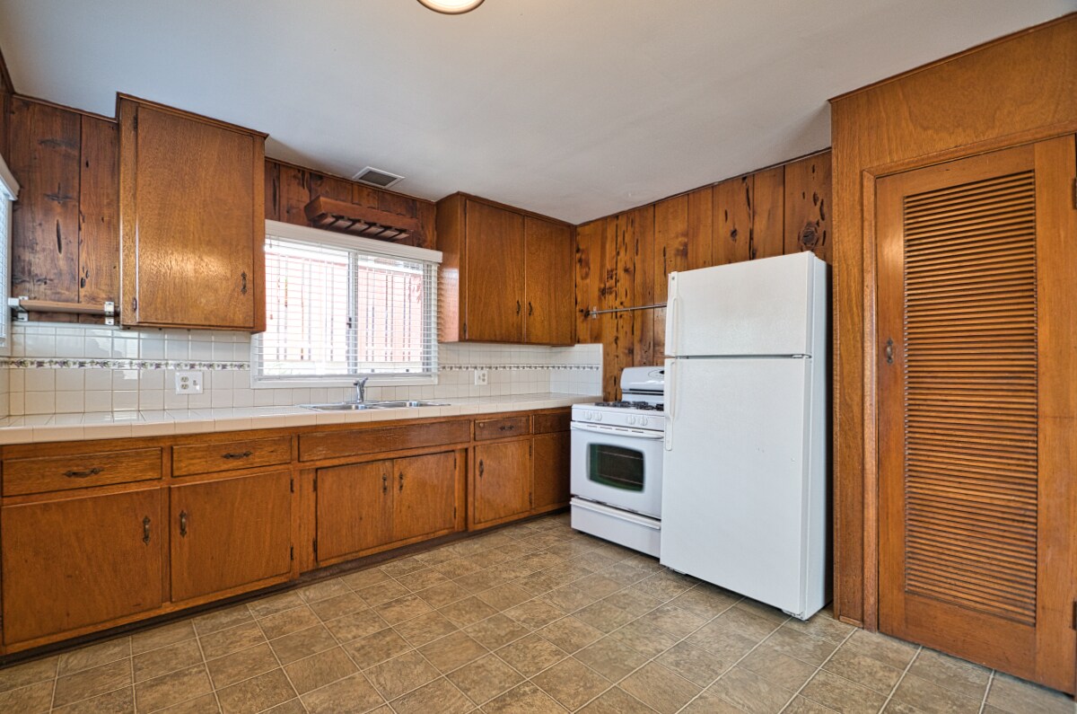 Foto principal - 448 Rosecrans Ave