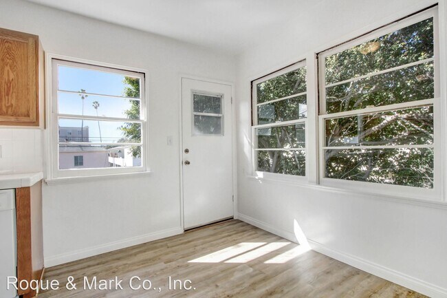 Foto del edificio - 2 br, 1 bath Apartment - 1034 5th Street 1...