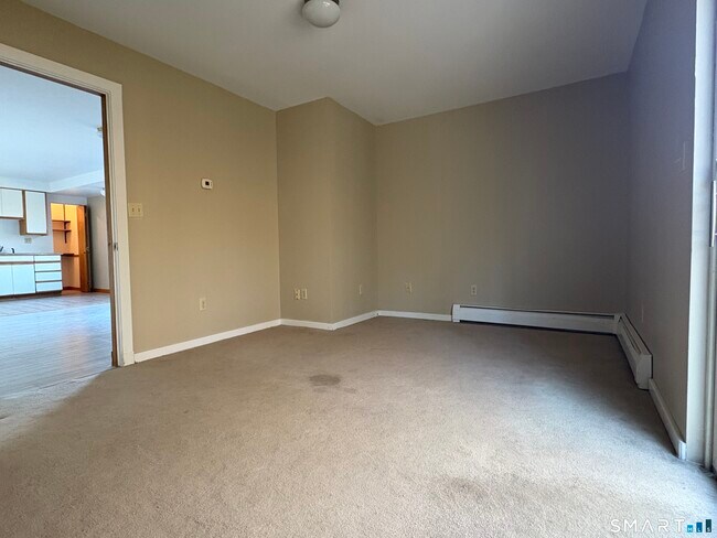 Foto del edificio - 278 Chamberlain Rd