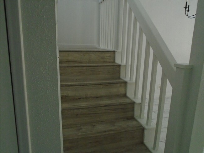 Foto del edificio - 10938 Village Bend Ln