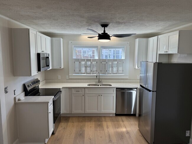 Foto del edificio - 163 Cleveland Ave