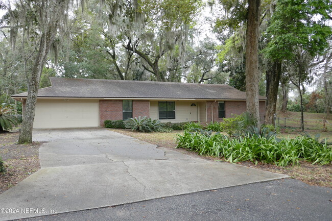 Building Photo - 8131 Fort Caroline Rd