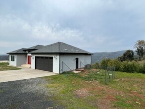 Building Photo - 6190 Forty Oaks Ln