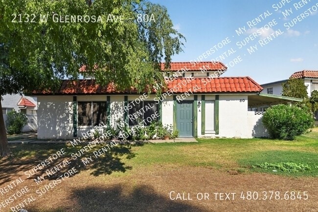 Building Photo - 2132 W Glenrosa Ave