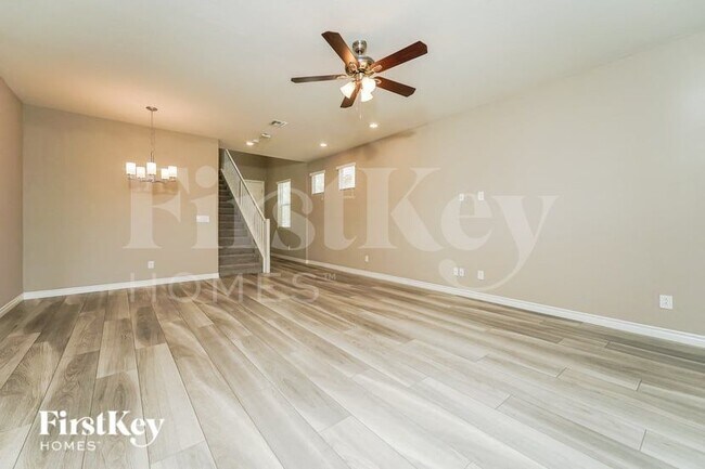 Foto del edificio - 6950 Denio Island St