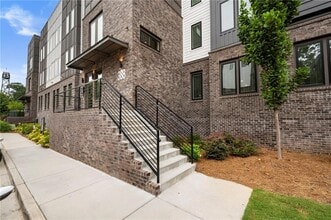 Building Photo - 388 Pratt Dr SE
