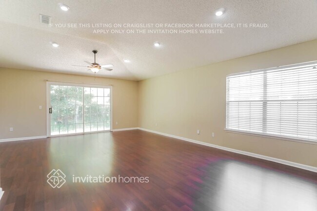 Foto del edificio - 316 Southlake Dr