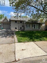 Building Photo - 97 Vista Dr