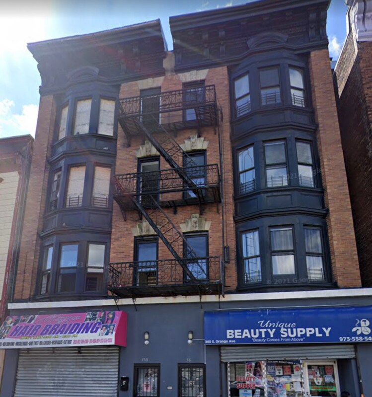 Primary Photo - 360 S Orange Ave