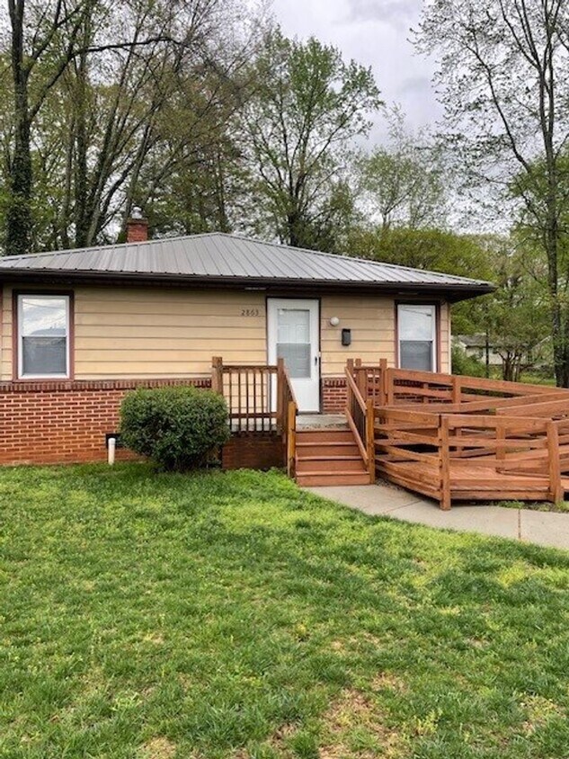 Photo - 2863 Stockton St (Winston-Salem, NC)