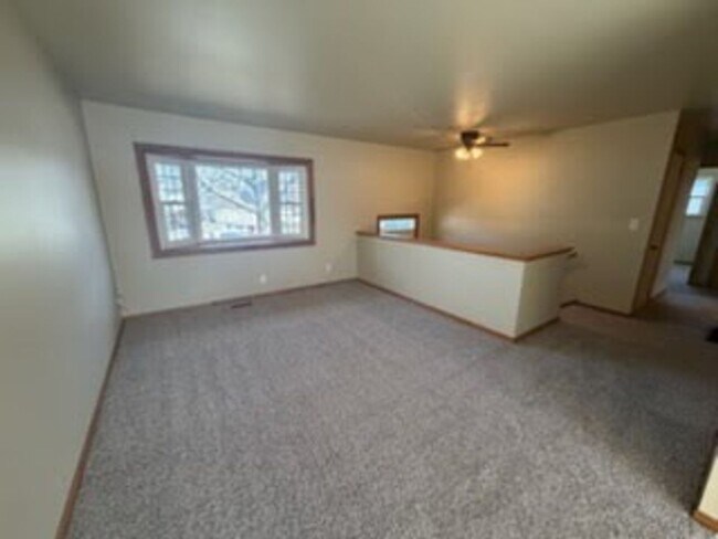 Building Photo - 2709 Alton Dr