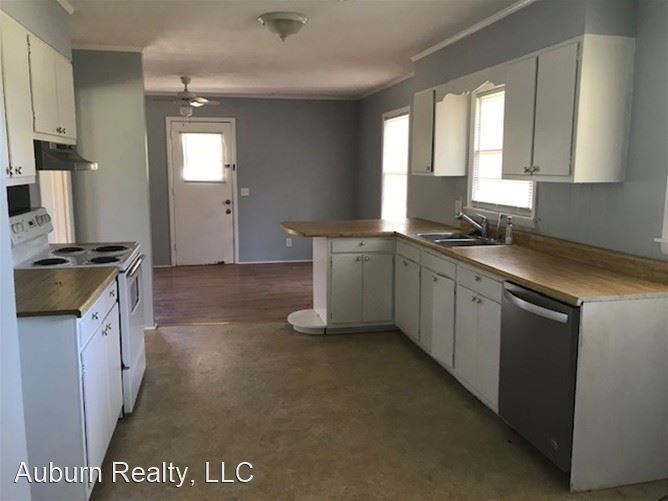 Building Photo - 3 br, 2 bath House - 1067 North College St...