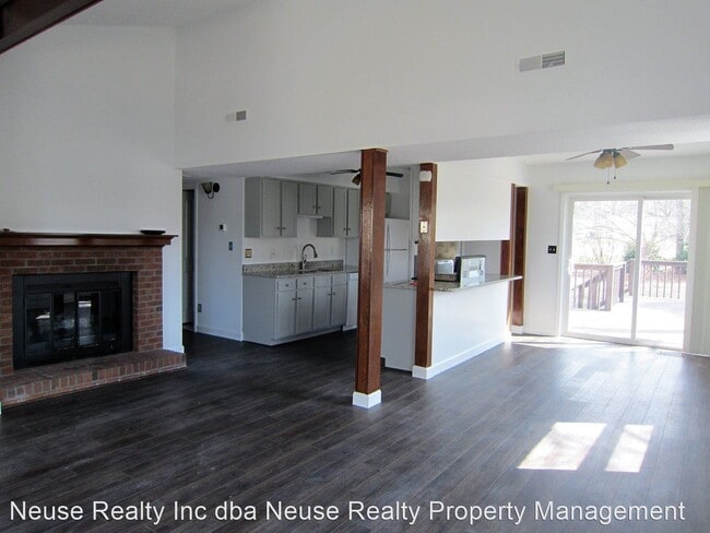Building Photo - 3 br, 2 bath House - 1208 Caracara Drive