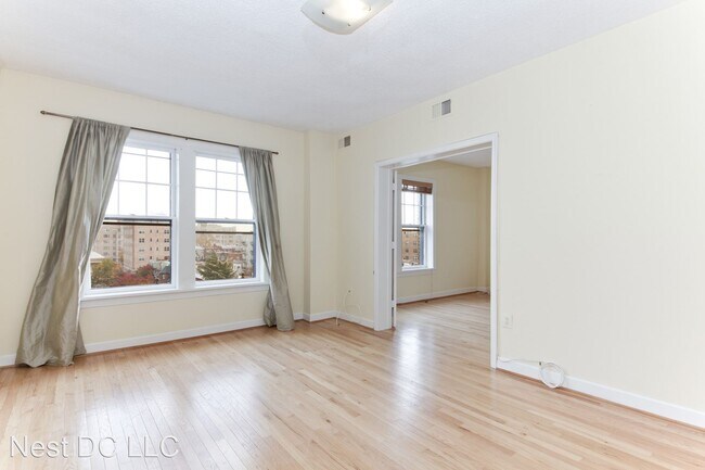 Building Photo - 2 br, 1 bath House - 1724 17th St NW Unit 71