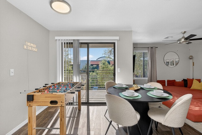 Building Photo - 15164 N 140th Dr