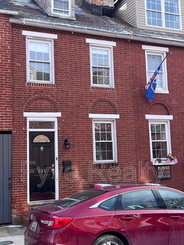 Primary Photo - 131 Gittings St