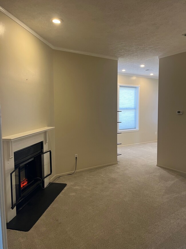 Foto del edificio - 1114 Bidwell St