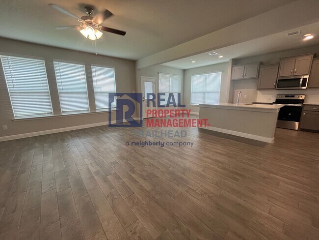 Building Photo - Attractive 3 Bedroom/2 Bath Open Concept Home