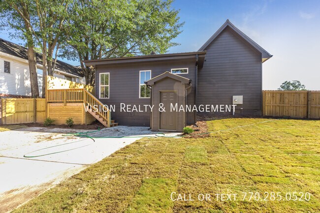 Building Photo - 3BD/2BA Contemporary Home Bremen