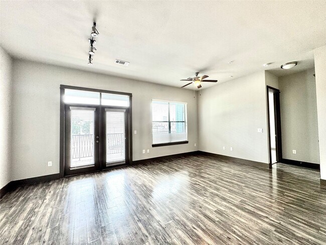 Foto del edificio - 5454 Washington Ave