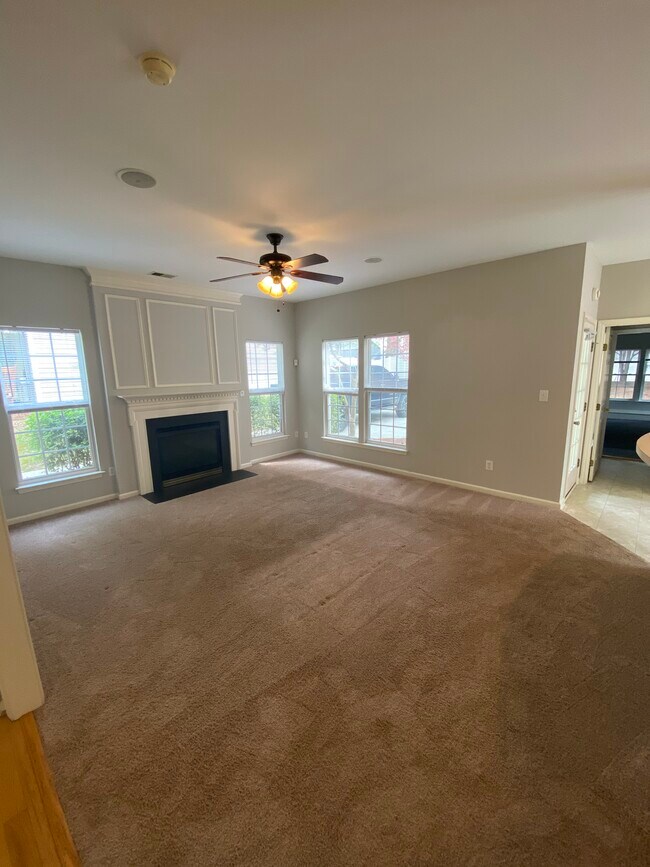 Living Room - 10316 Meadow Crossing Ln
