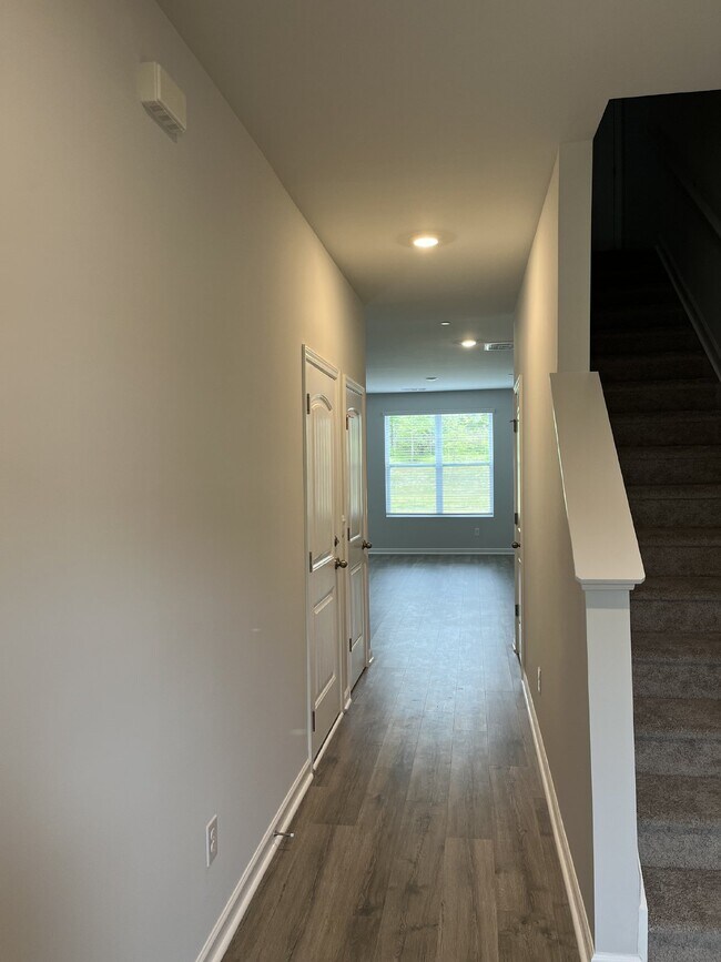 Foto del edificio - New Modern Townhouse in Baxter, TN - Perfe...