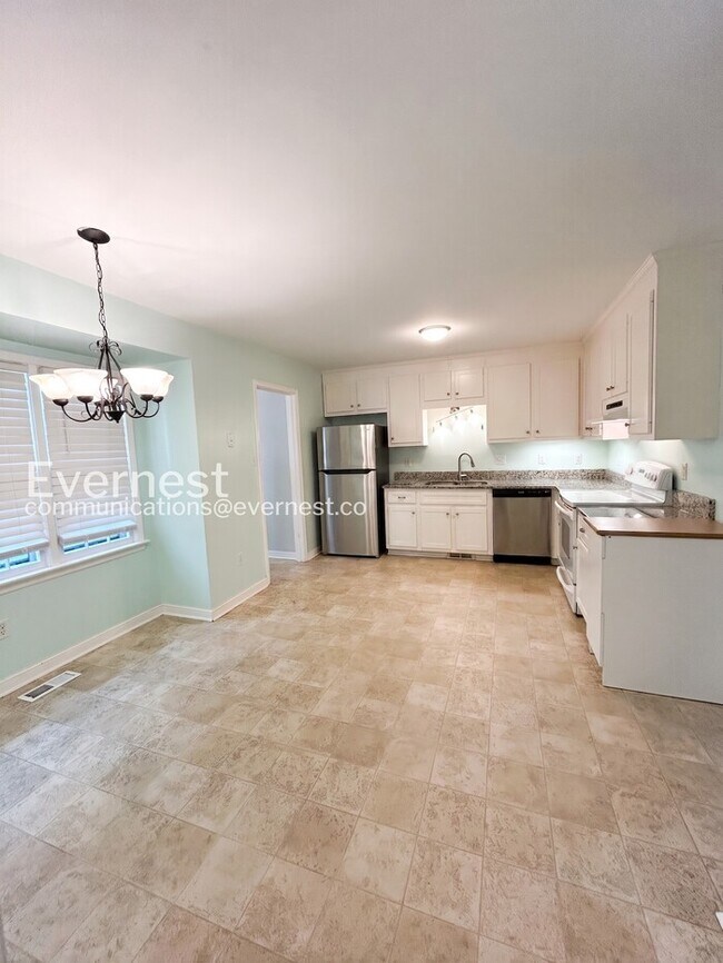 Foto del edificio - 2612 Tracewood Cir