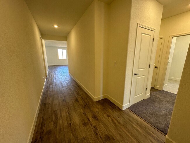 Foto del edificio - Brand New, Single Story Home in the Mills ...