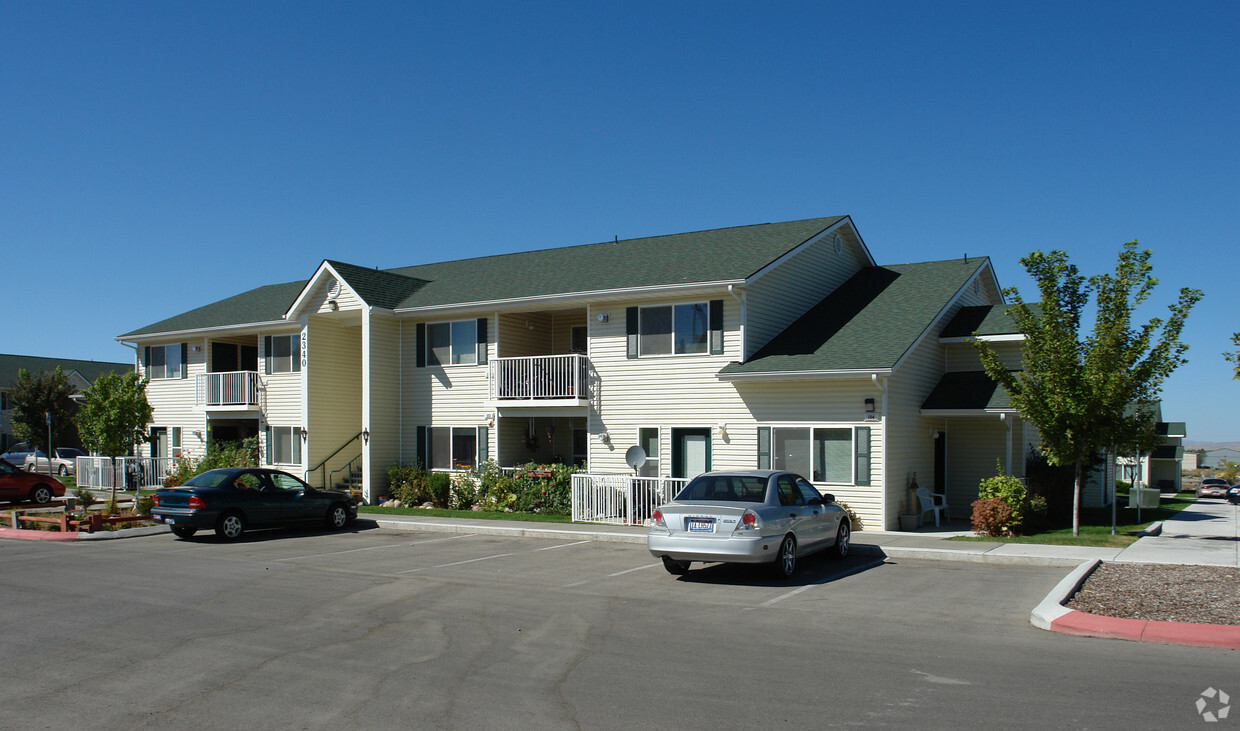 Primary Photo - The Foothills Apartments