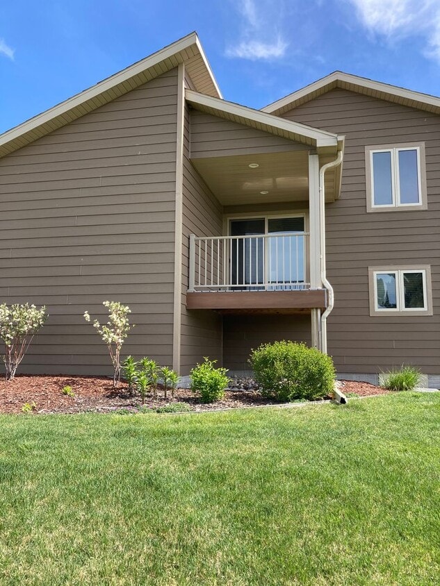 Primary Photo - Prairie Bluff Condo
