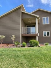Building Photo - 200 Prairie Bluff Dr