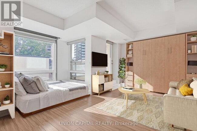 Building Photo - 8 Scollard St