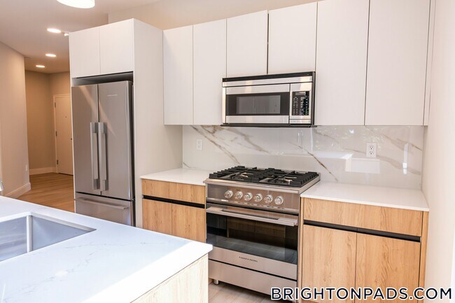 Foto del edificio - 249 Corey Rd