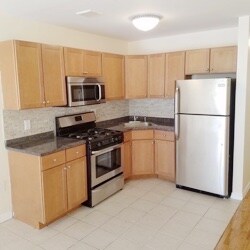 Primary Photo - 249 Skillman Ave