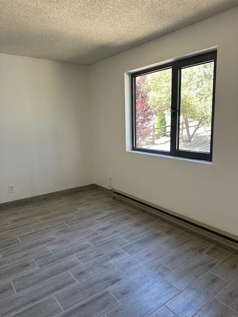 Building Photo - 2420 Freeman Dr