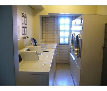 apartments channing laundry berkeley