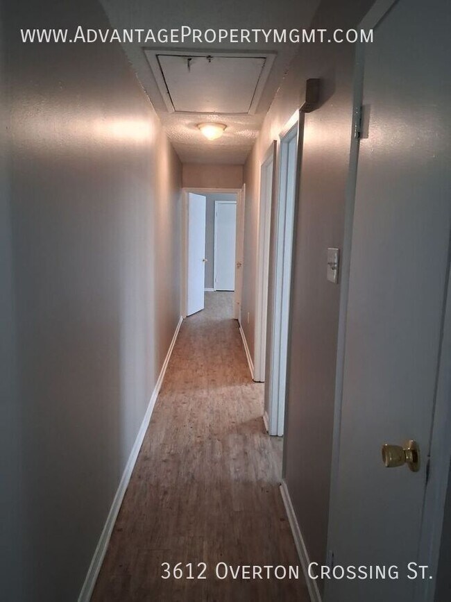 Foto del edificio - 3612 Overton Crossing St