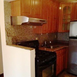 Primary Photo - 239 Tompkins Ave