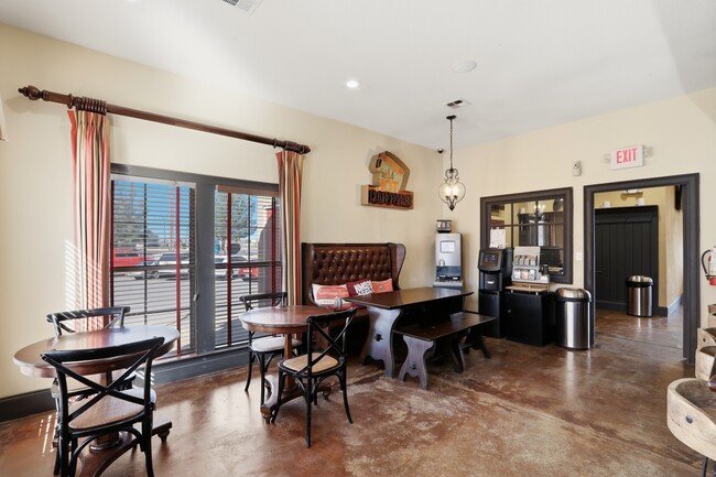 Building Photo - The Verge Las Cruces