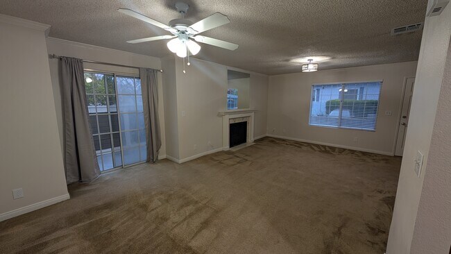 Building Photo - 1300 S Mayflower Ave
