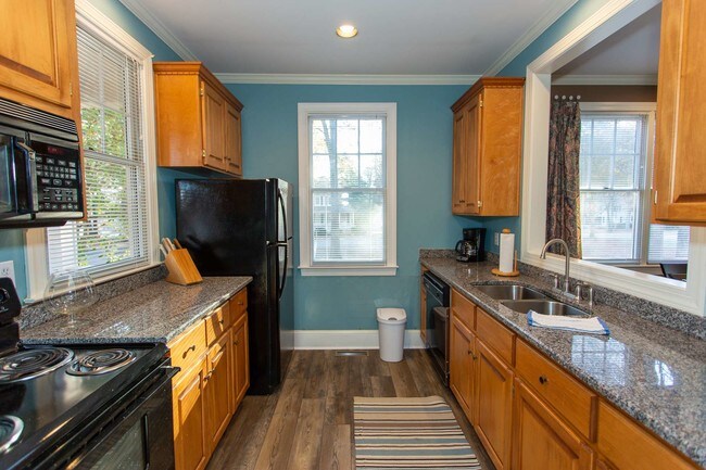 Foto del edificio - 248 Beech Haven Ln