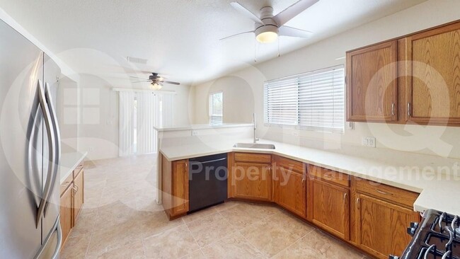 Foto del edificio - 6147 S Earp Wash Ln