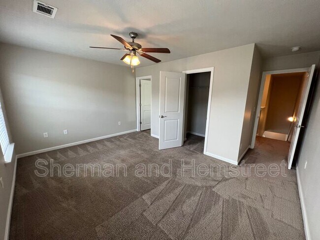 Building Photo - 741 Tarvin Cir