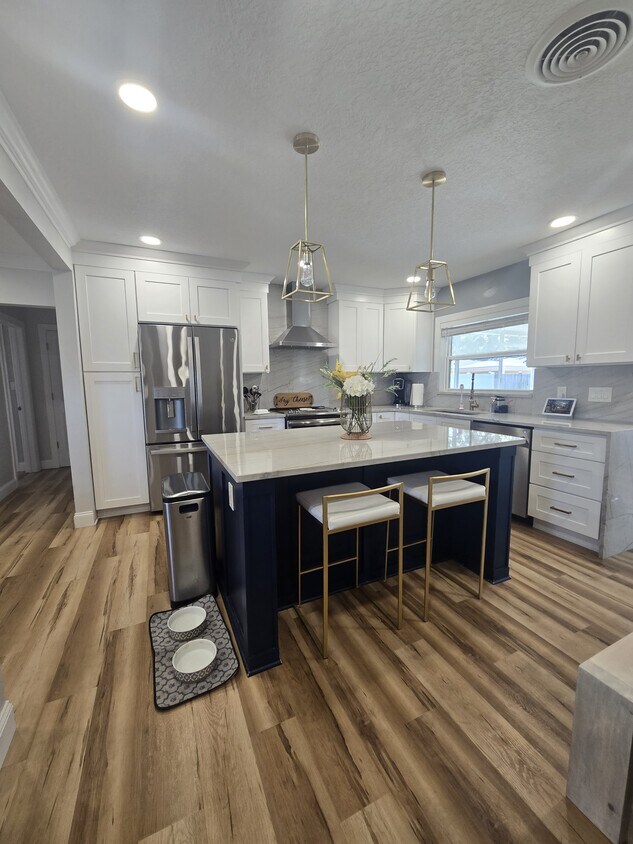 Foto principal - 6619 29th St S