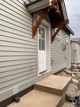 Building Photo - 300 Washington Rd