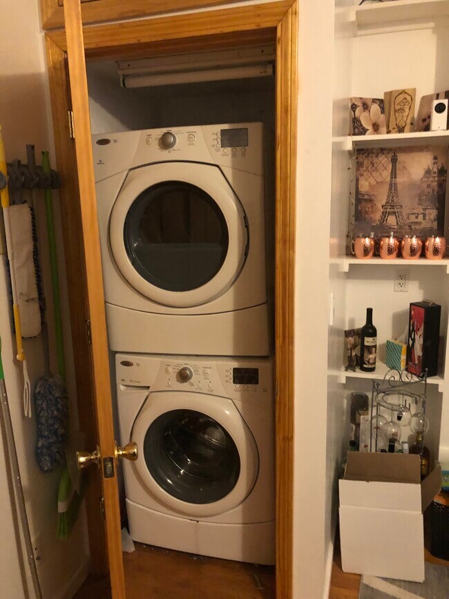 Building Photo - 80 Prince St