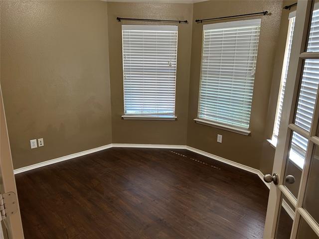 Building Photo - 816 Lake Grove Dr