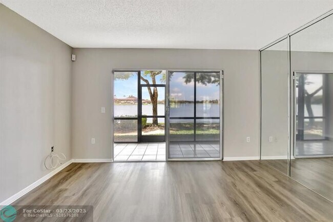 Building Photo - 13255 SW 16th Ct