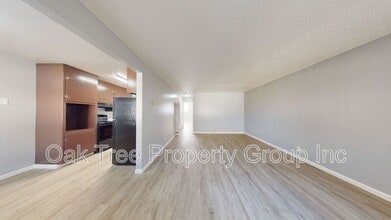 Building Photo - 312 Rodeo Ave